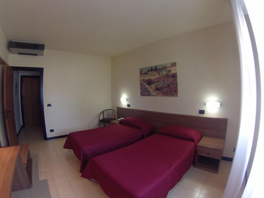 Hotel Italia Occhiobello Esterno foto