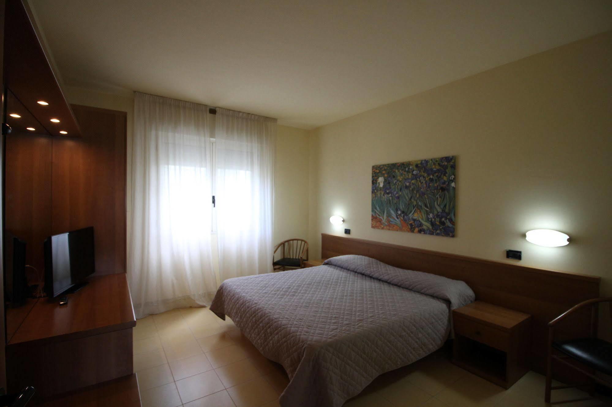 Hotel Italia Occhiobello Esterno foto