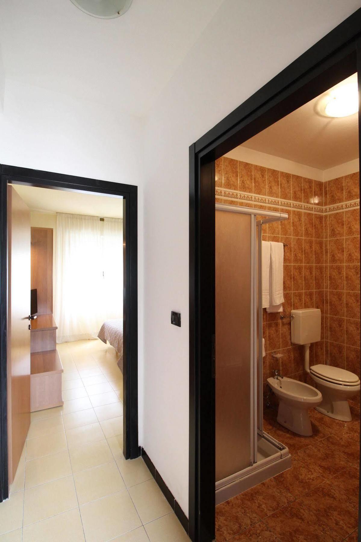 Hotel Italia Occhiobello Esterno foto